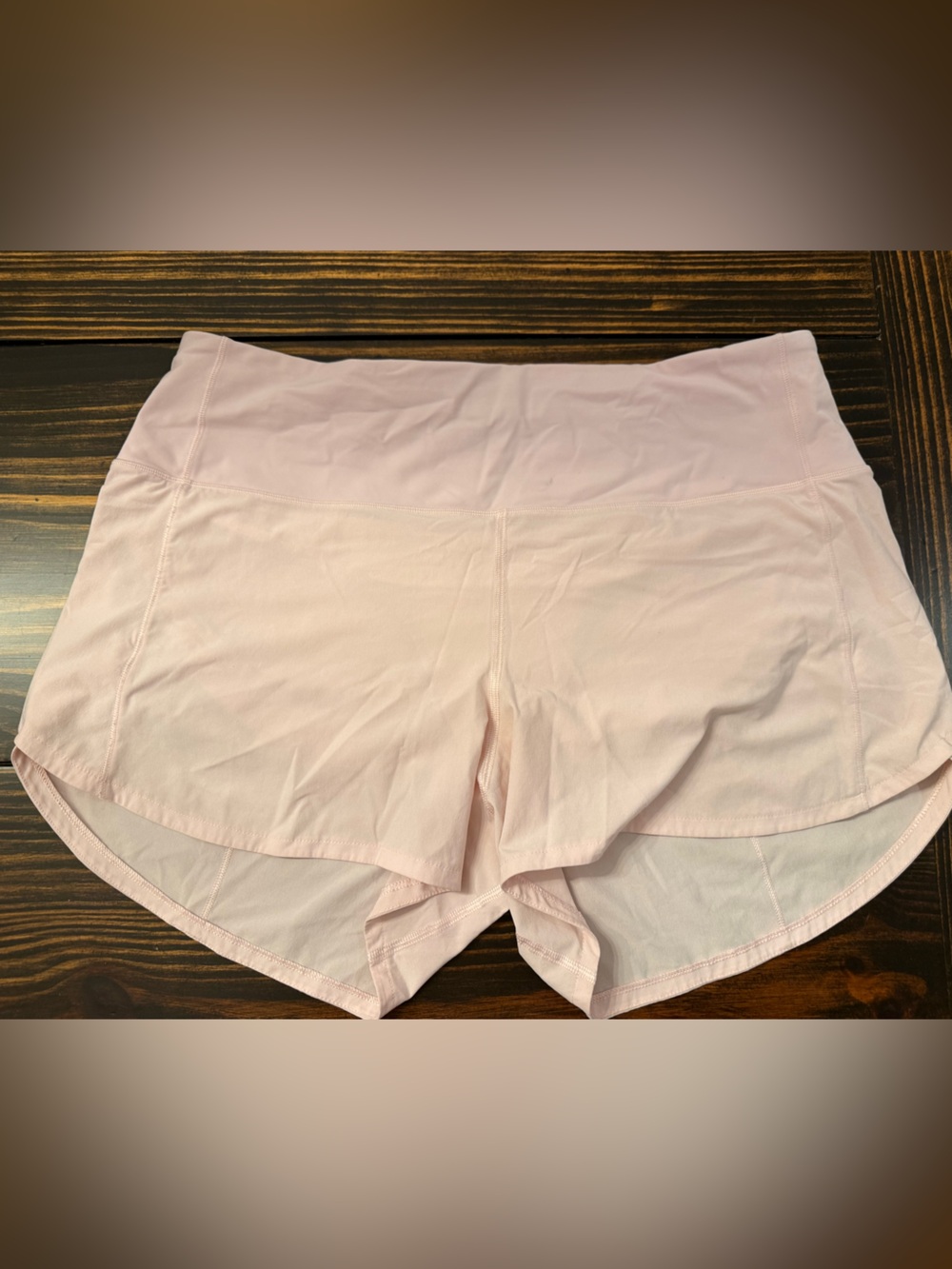 Lululemon 4” inseam Speed Up Women’s Shorts Light Pink